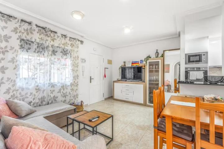 Apartamento Bajo Con Terraza Y Piscina Torrevieja Exterior photo